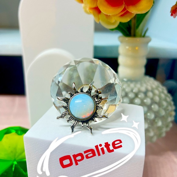 5 pc Random Healing Stone Pendant Semi Precious Stones Sun shape - Picture 8 of 12